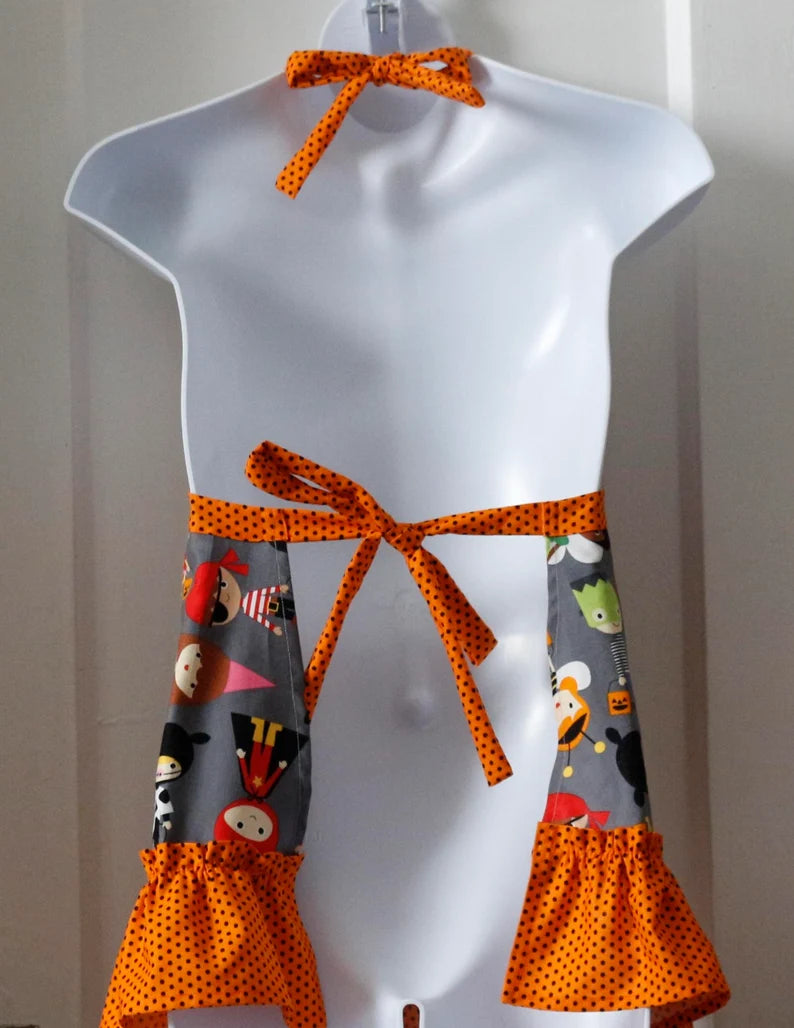 Apron for Child, Halloween Apron for Child, Girl's Halloween Apron, Trick or Treat Child's Apron, Kids Halloween Apron