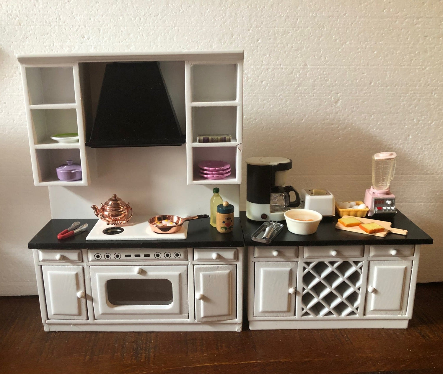 Miniatures Dollhouse Kitchen