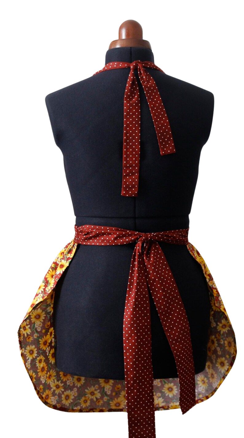 Fall Apron for Women, Autumn Apron for Women, Thanksgiving Apron, Apron with Daisies