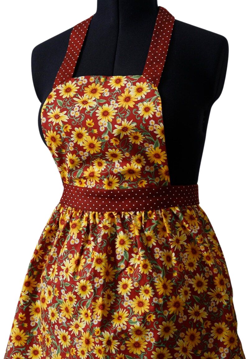 Fall Apron for Women, Autumn Apron for Women, Thanksgiving Apron, Apron with Daisies