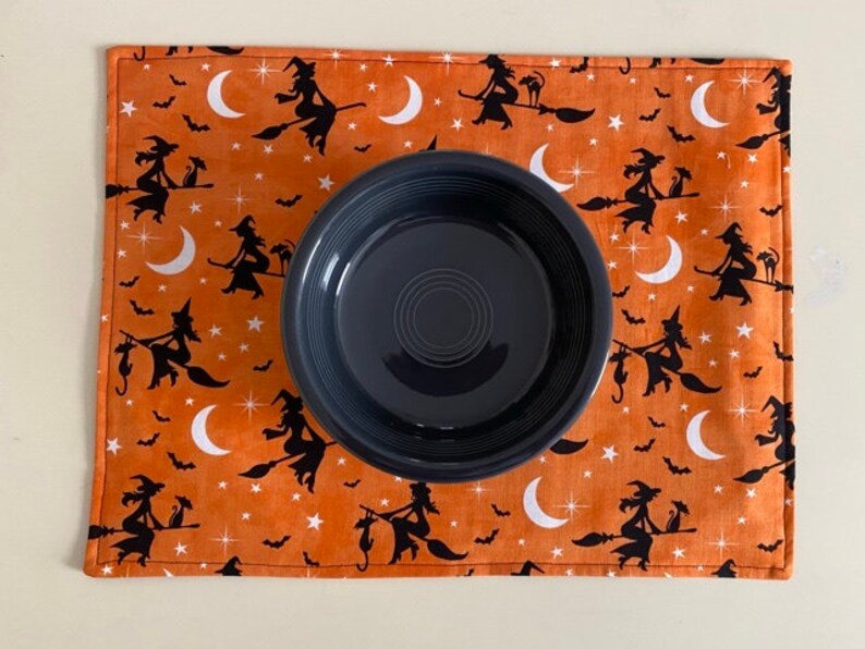 Halloween Placemats, Halloween Witches and Cats Placemats, Halloween Bats and Moons Placemats, Set of 4 Placemats