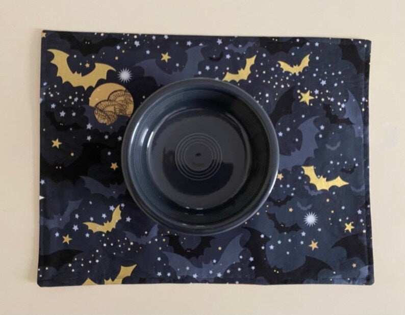 Halloween Placemats, Halloween Witches and Cats Placemats, Halloween Bats and Moons Placemats, Set of 4 Placemats