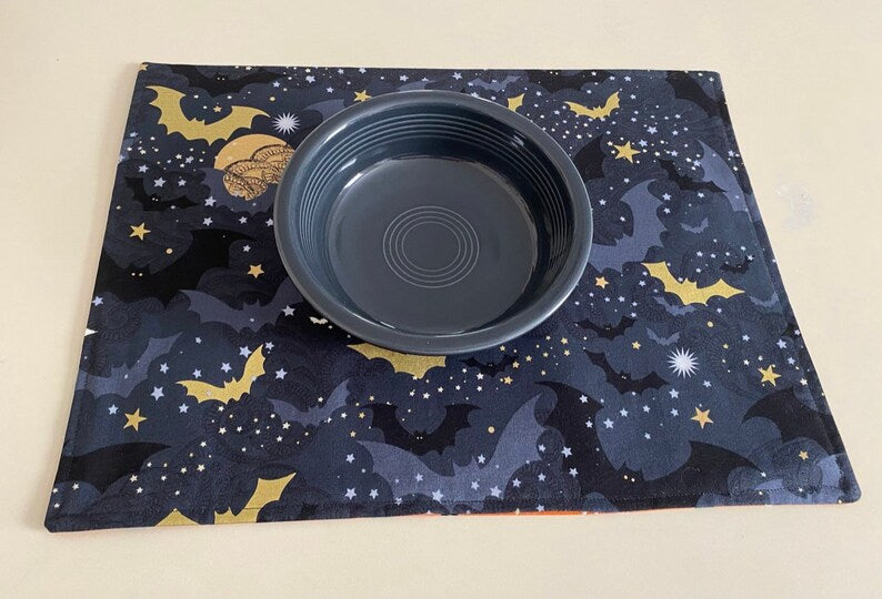 Halloween Placemats, Halloween Witches and Cats Placemats, Halloween Bats and Moons Placemats, Set of 4 Placemats