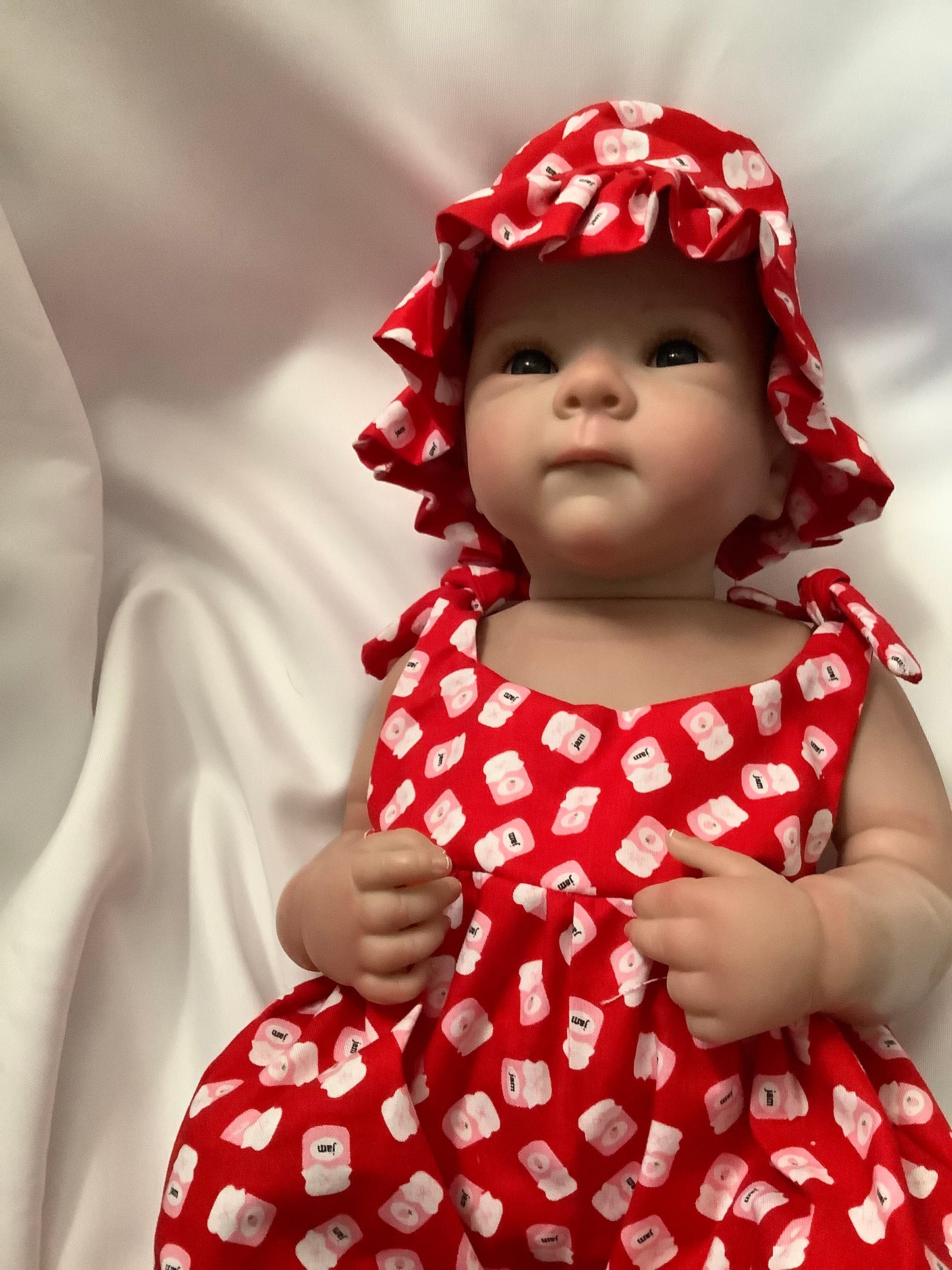 Adorable Reborn Girl Baby Doll, Realistic Lifelike Newborn with Handmade Outfit