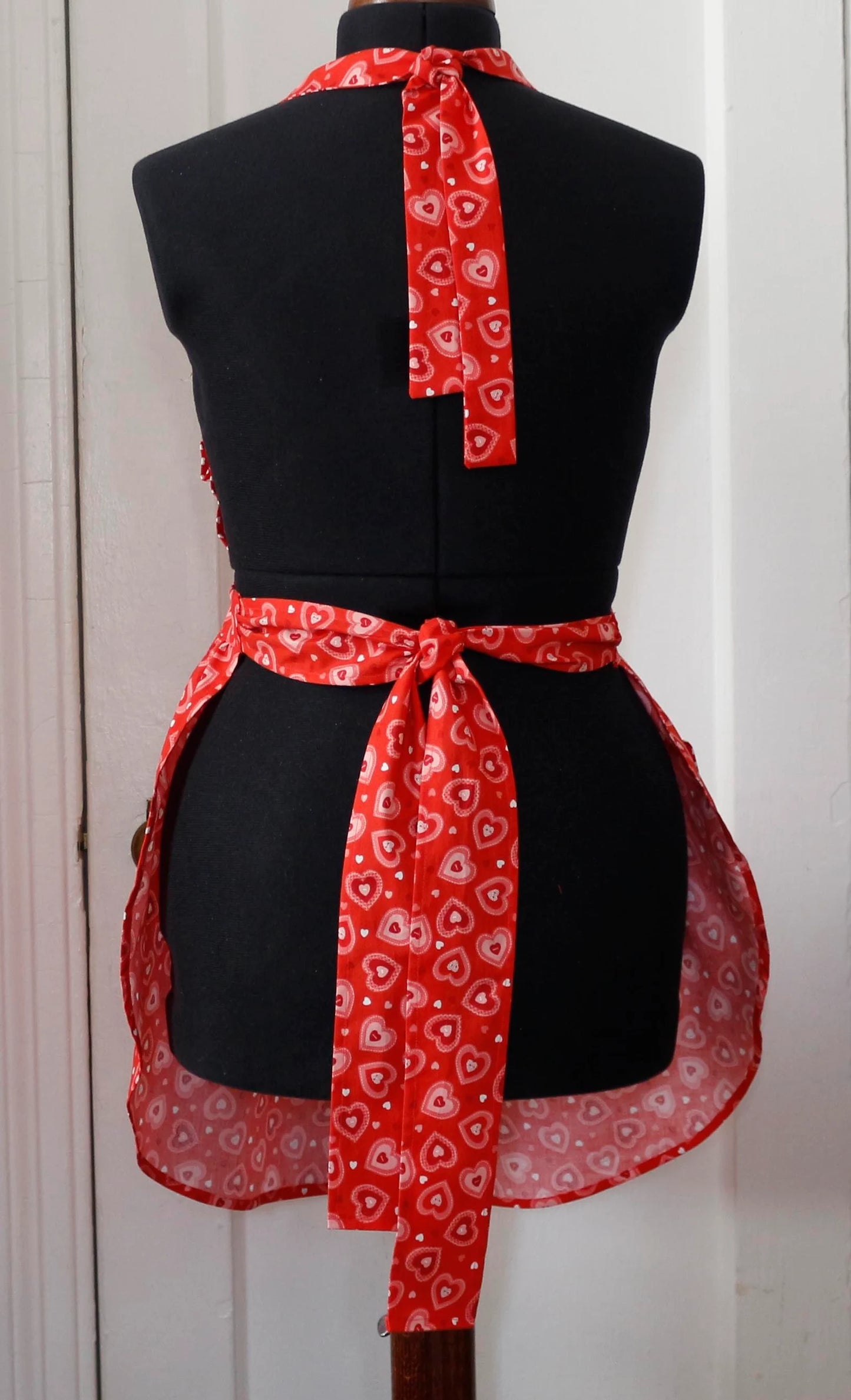 Valentine's Day Apron for Women, Hearts and Kisses Apron for Women, Hearts Apron