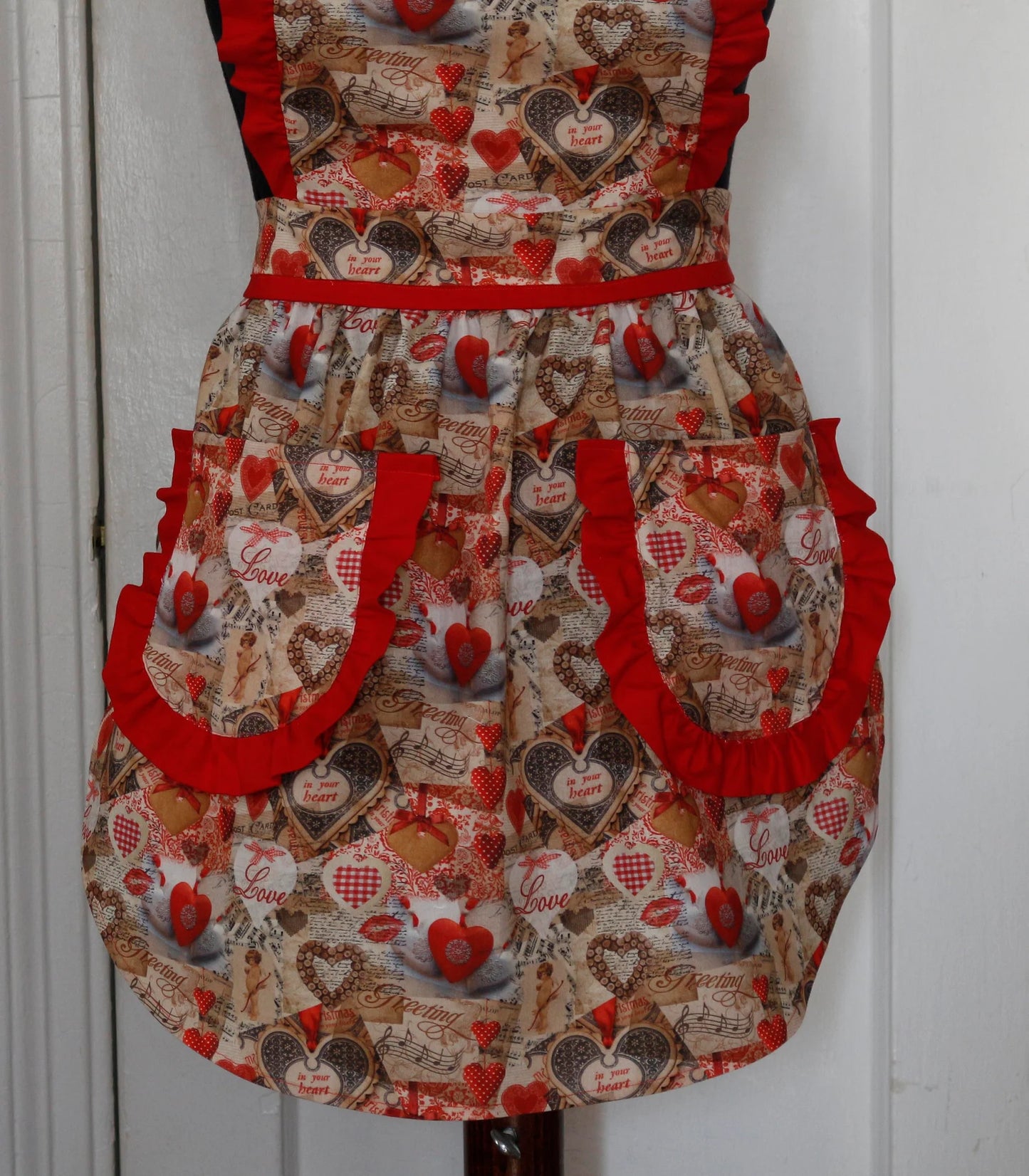 Valentine's Day Apron for Women, Victorian Valentine Apron for Women, Hearts Apron for Women