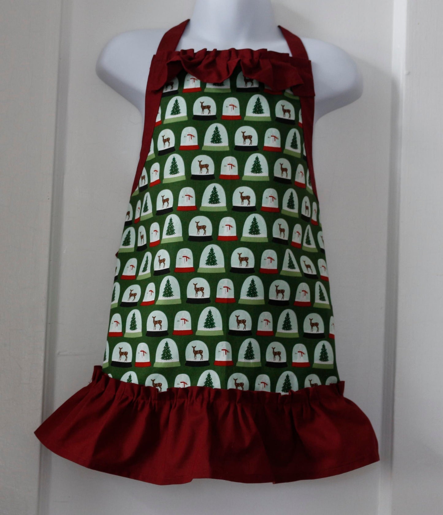 Mother Daughter Aprons, Christmas Baking Gift Set, Snow Globes