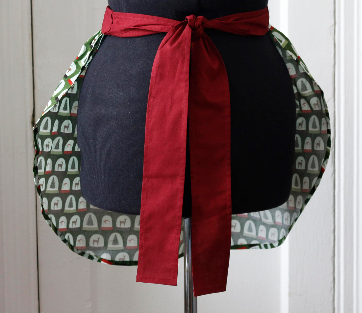 Mother Daughter Aprons, Christmas Baking Gift Set, Snow Globes