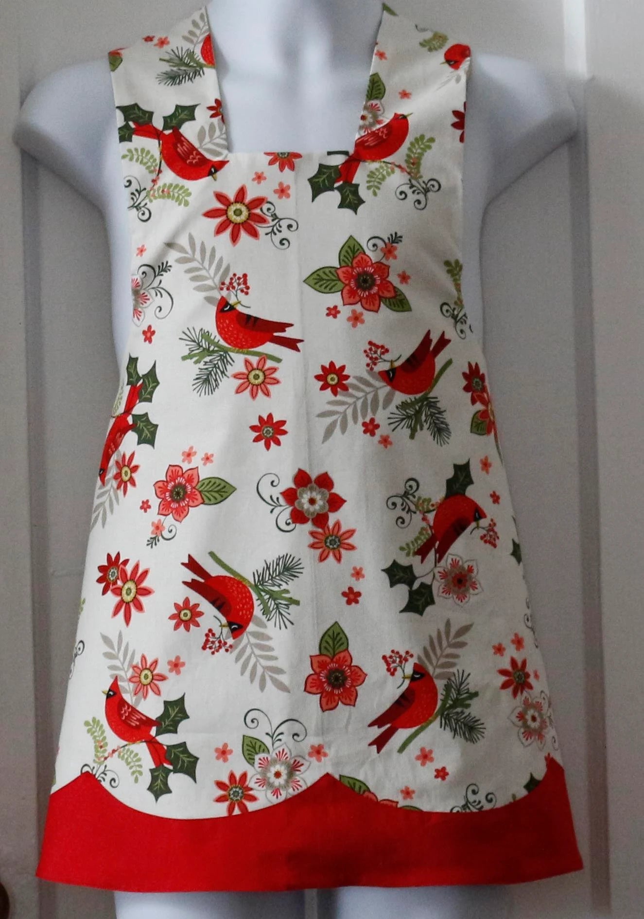 Mother Daughter Aprons, Christmas Baking Gift Set, Winter Red Cardinals