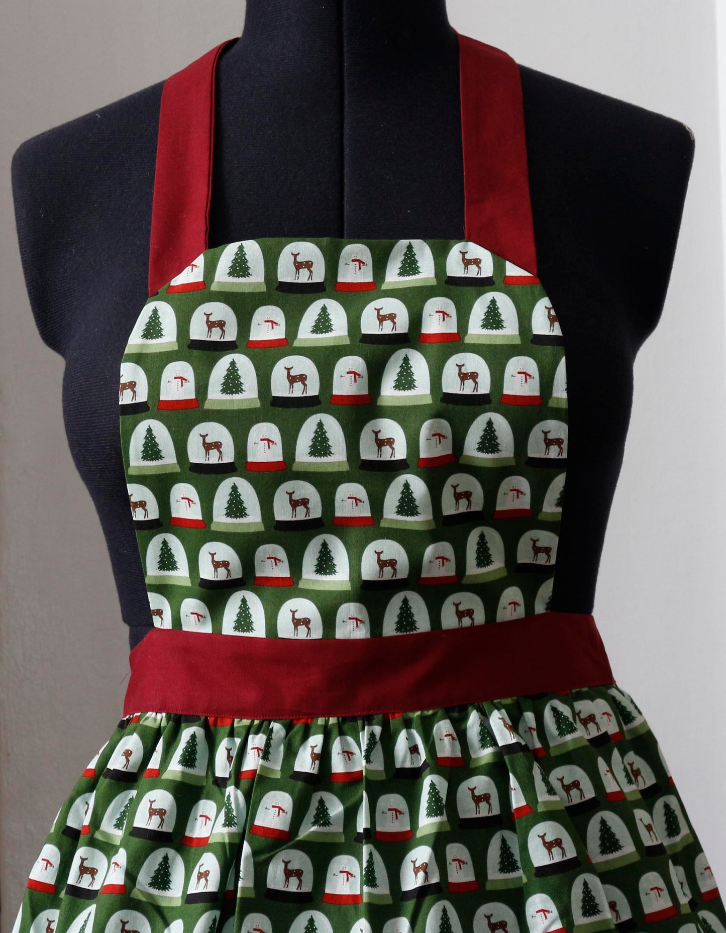 Mother Daughter Aprons, Christmas Baking Gift Set, Snow Globes