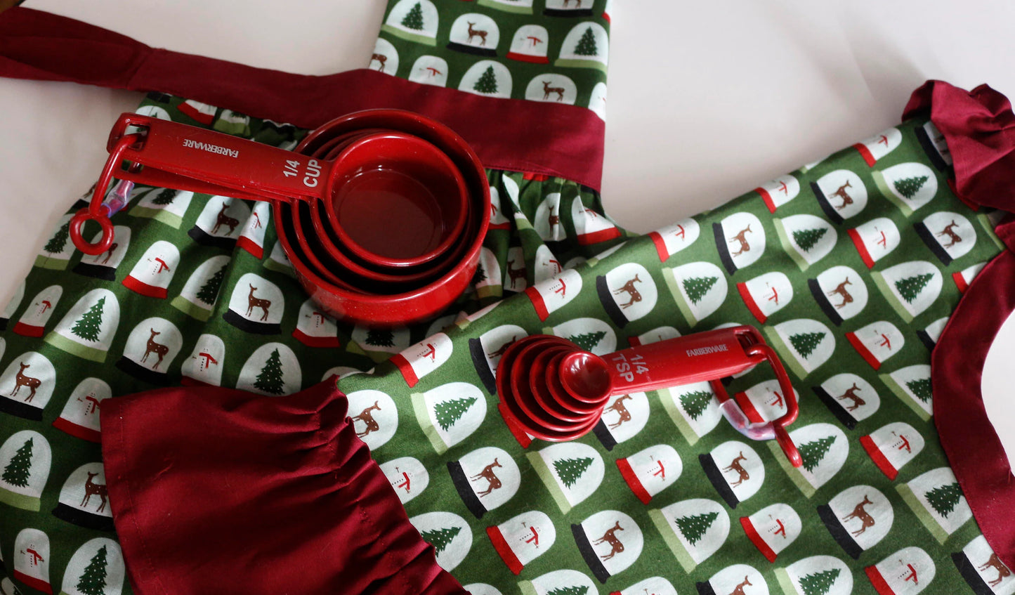 Mother Daughter Aprons, Christmas Baking Gift Set, Snow Globes