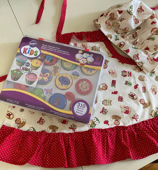 Christmas Baking Gift Set Child, Winter Woodland Animal Girls Apron And Chef Hat, Cupcakes